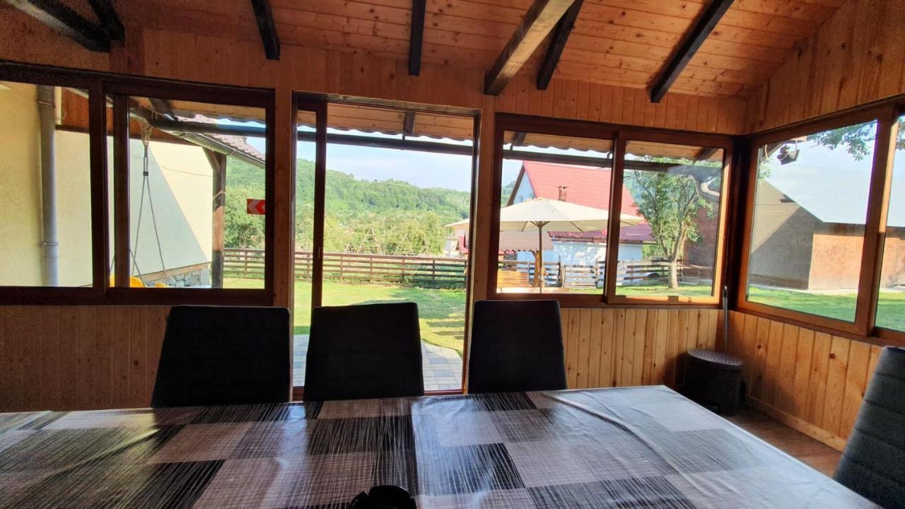 Popasul Galesean Hotel Galesu Luaran gambar